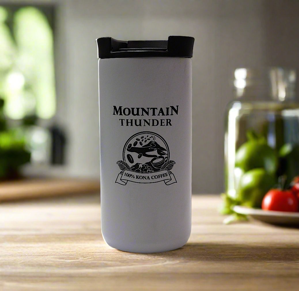 Gray stainless steel mug from the front with lid